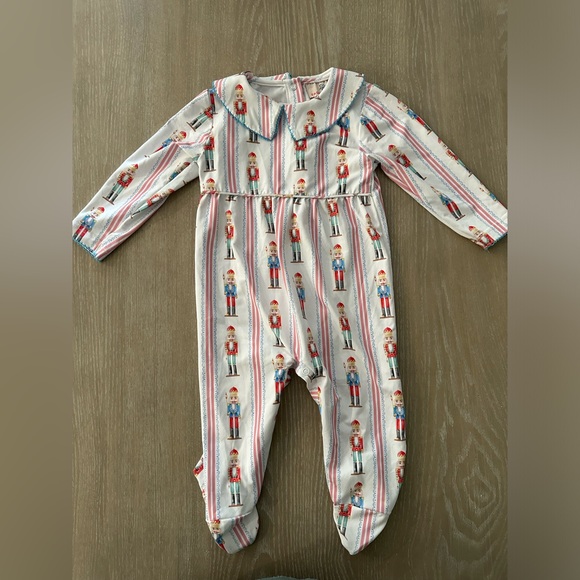 Smockingbird collared nutcracker print footed romper, size 9m, worn once - Picture 3 of 9